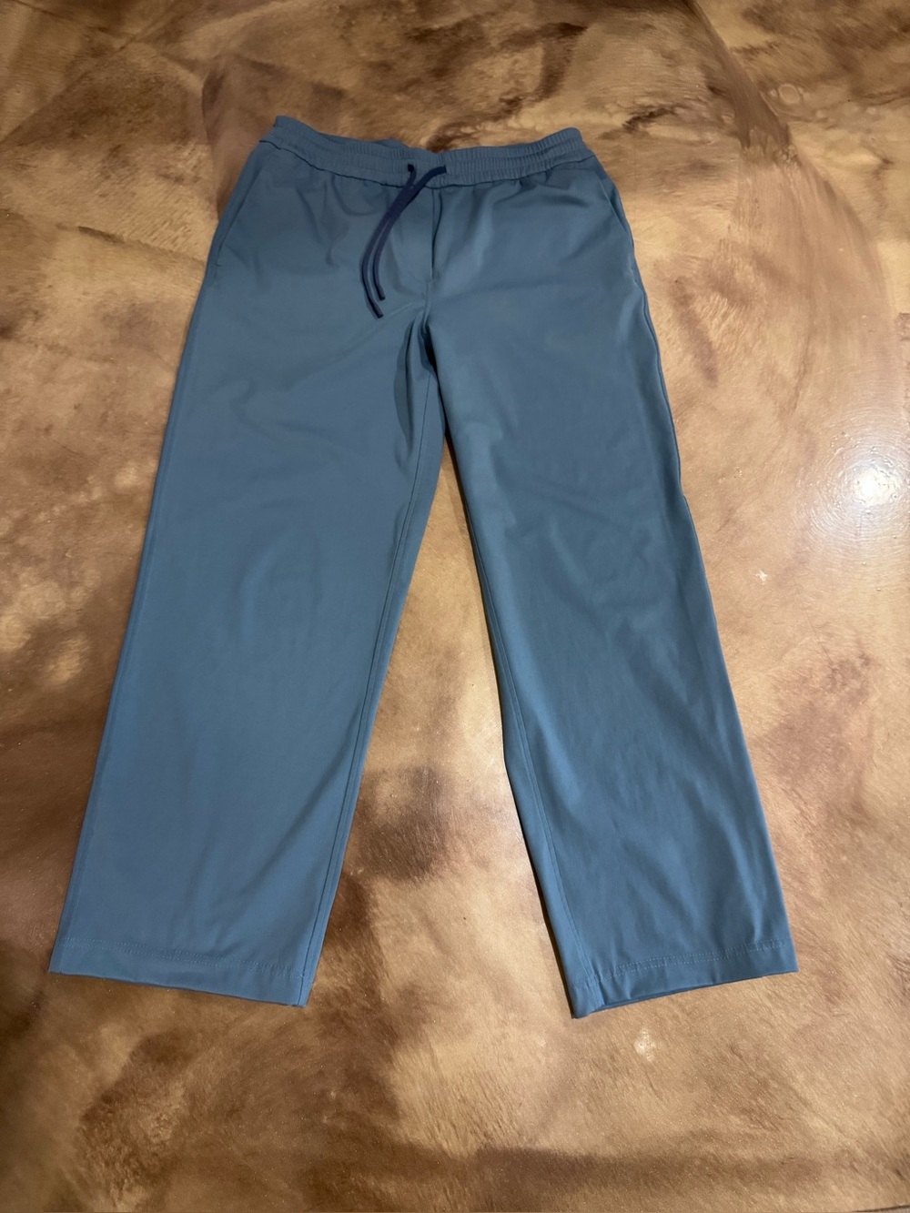 lululemon athletica Women’s Drawstring Joggers in Dusty Blue